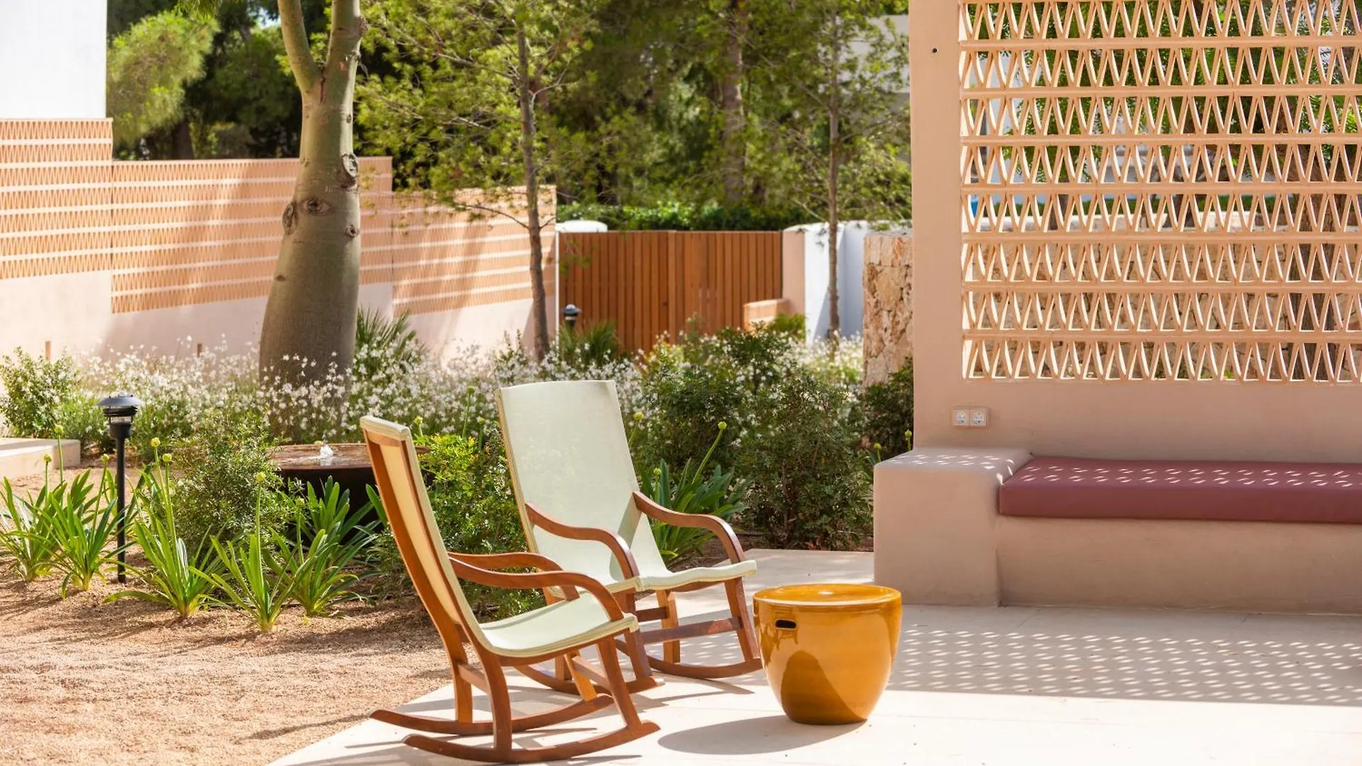 Inturotel Esmeralda Garden Cala D´Or 3*,